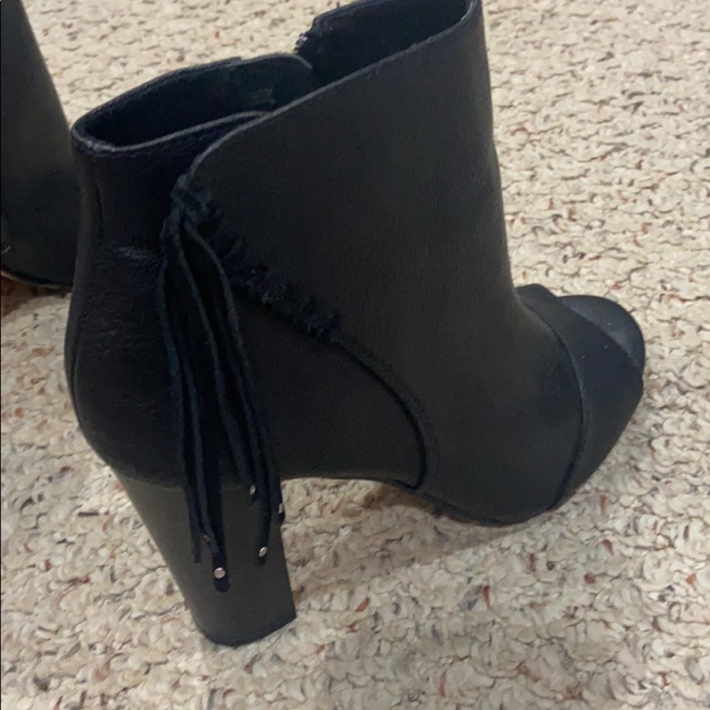Open toe booties - Picture 4 of 6